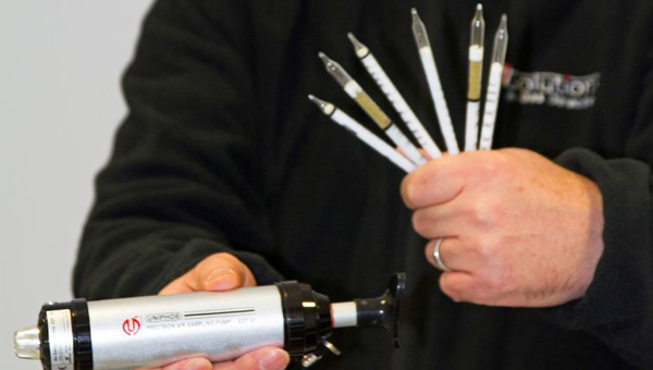 Gasprüfröhrchen – lebende Dinosaurier